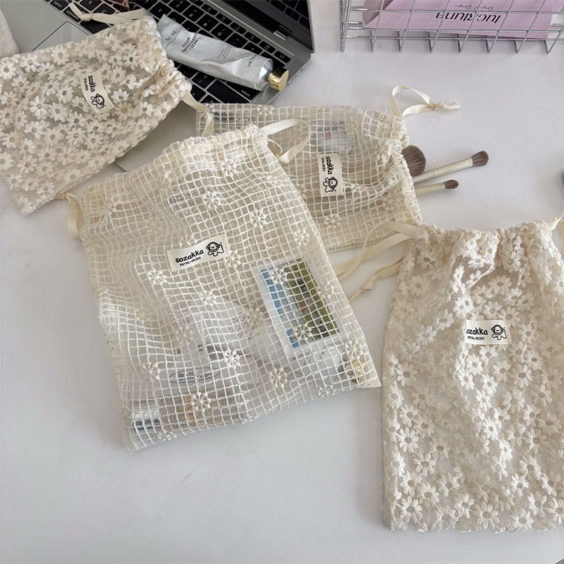 Drawstring Makeup Bag Lace Emb - đánh giá và giá Skincare D'Alba