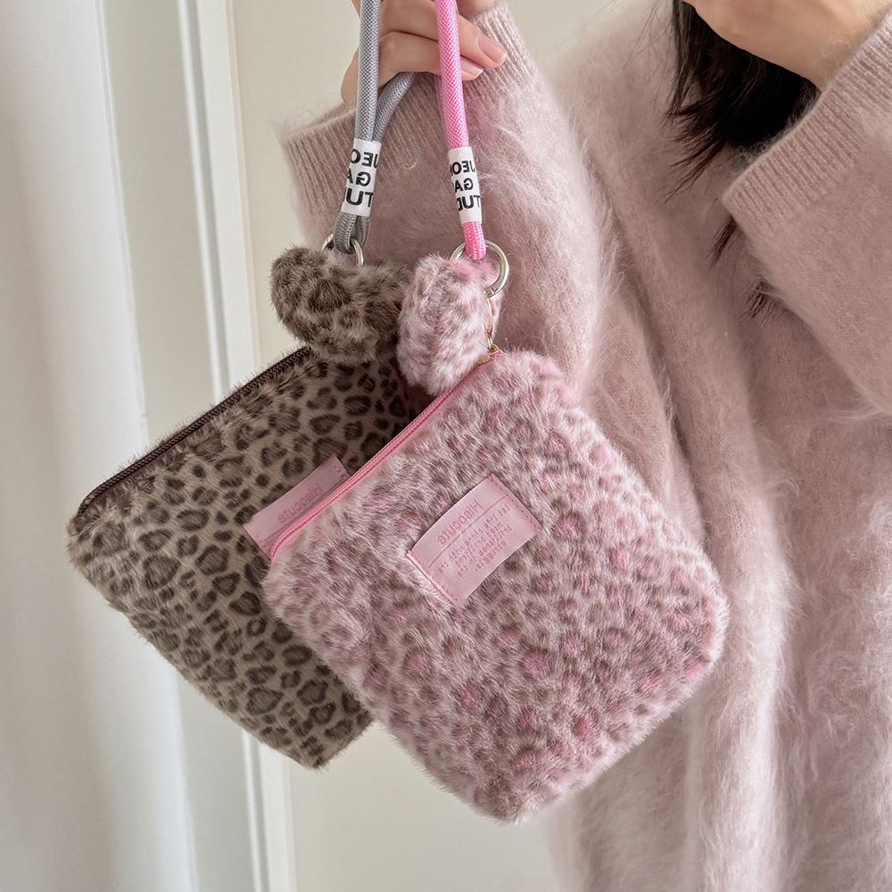 New Vintage Plush Leopard Prin - đánh giá và giá Skincare D'Alba