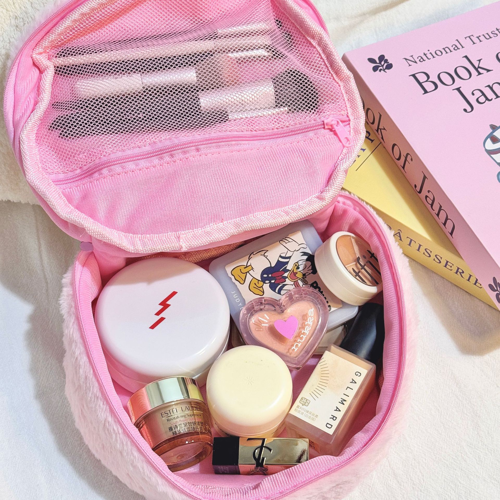 Strawberry Plush Cosmetic Bag  - đánh giá và giá Skincare D'Alba